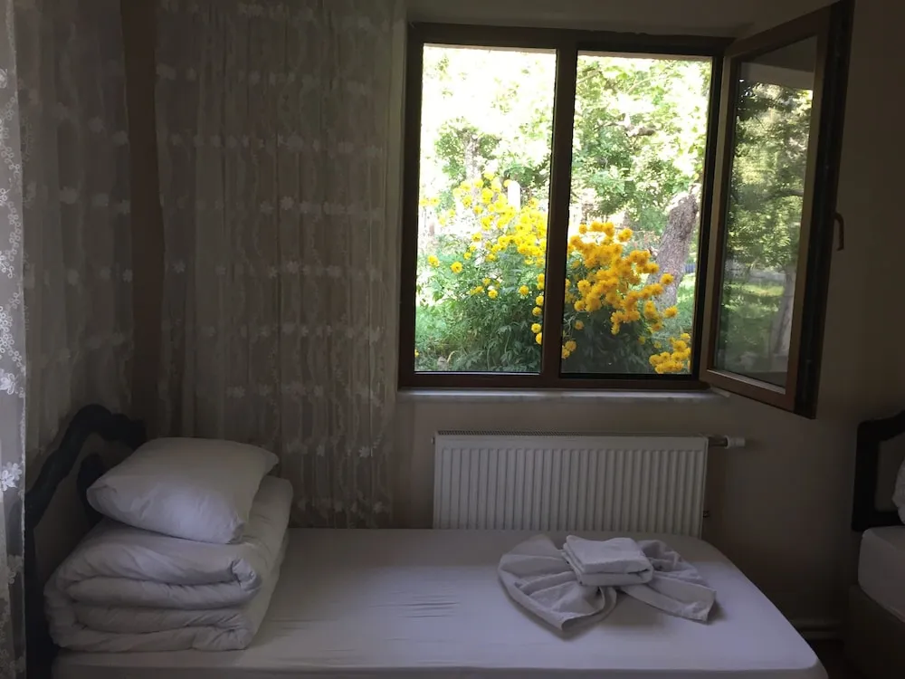 Standard Oda, Sigara İçilmez, Bahçe Manzaralı