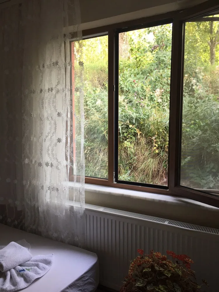 Standard Oda, Sigara İçilmez, Bahçe Manzaralı