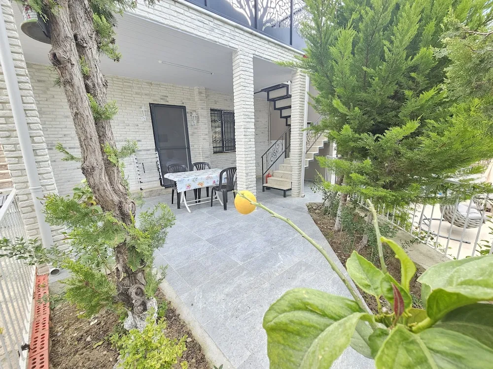 Economy Üç Kişilik Oda