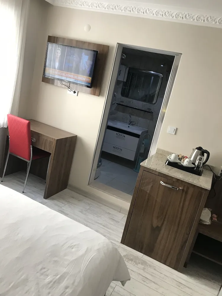 Comfort Tek Büyük Yataklı Oda