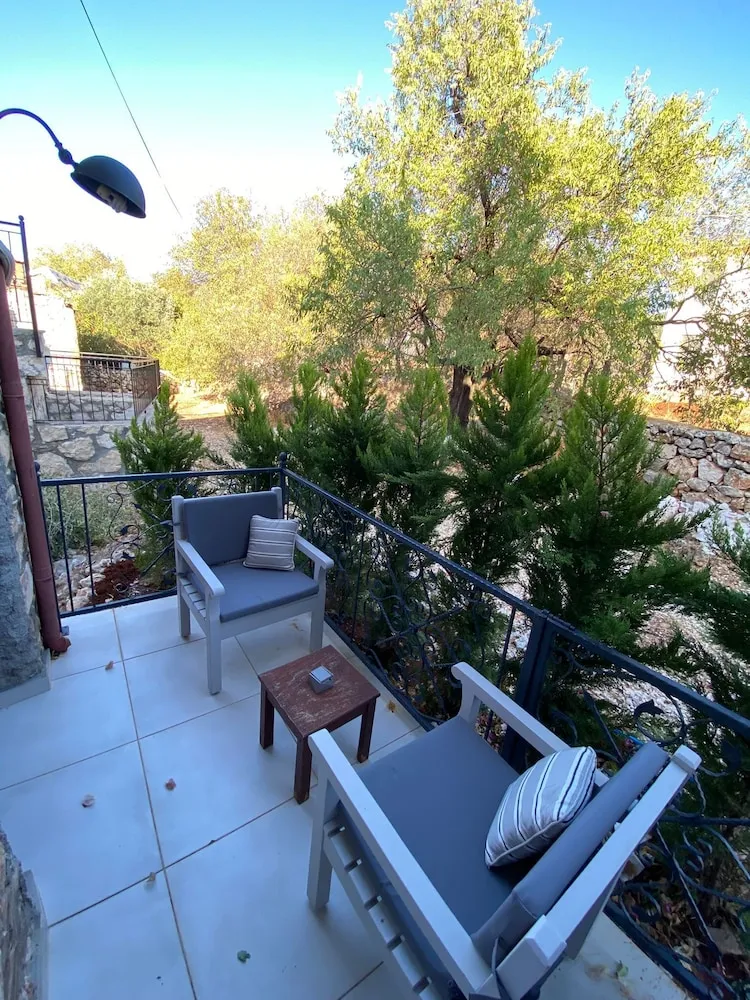 Deluxe Tek Büyük Yataklı Oda, Bahçe Manzaralı