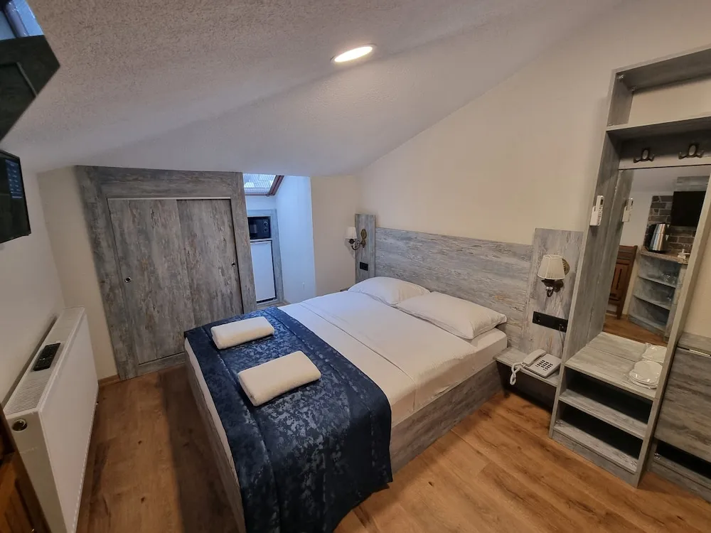 Economy Çatı Katı (Loft)
