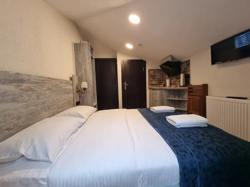 Economy Çatı Katı (Loft)