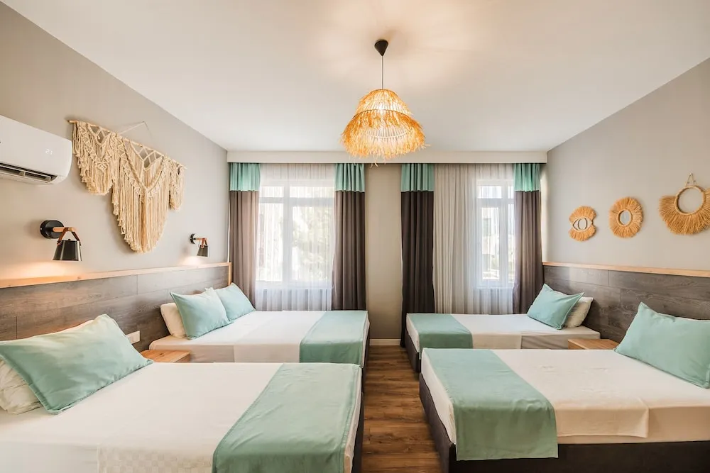 Family Dört Kişilik Oda, Şehir Manzaralı