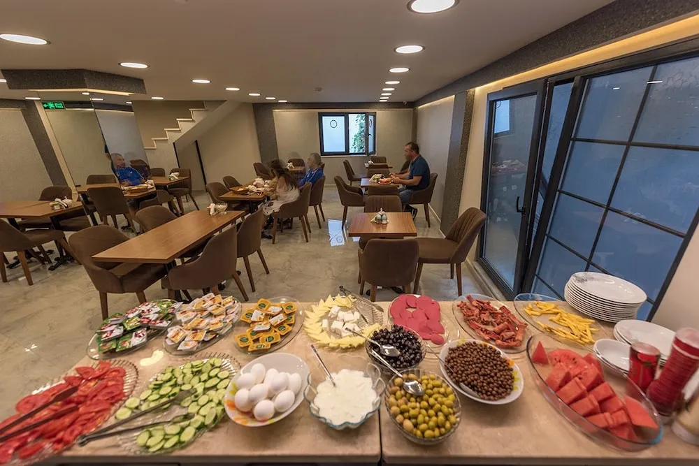 Standard Tek Büyük Yataklı Oda