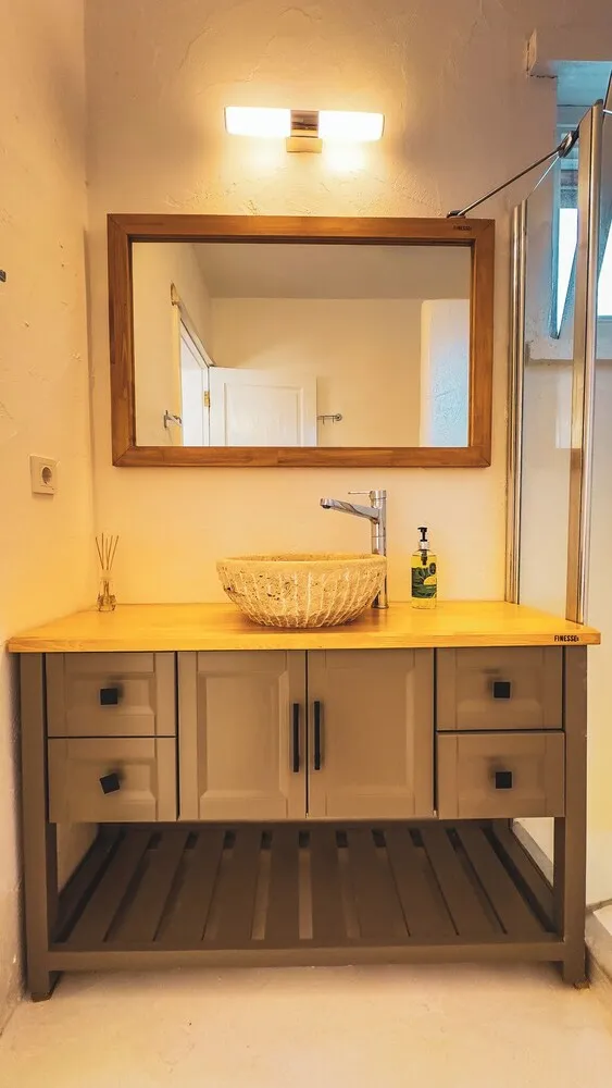 Superior Oda (Bay Window)