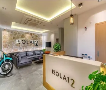 Isola12