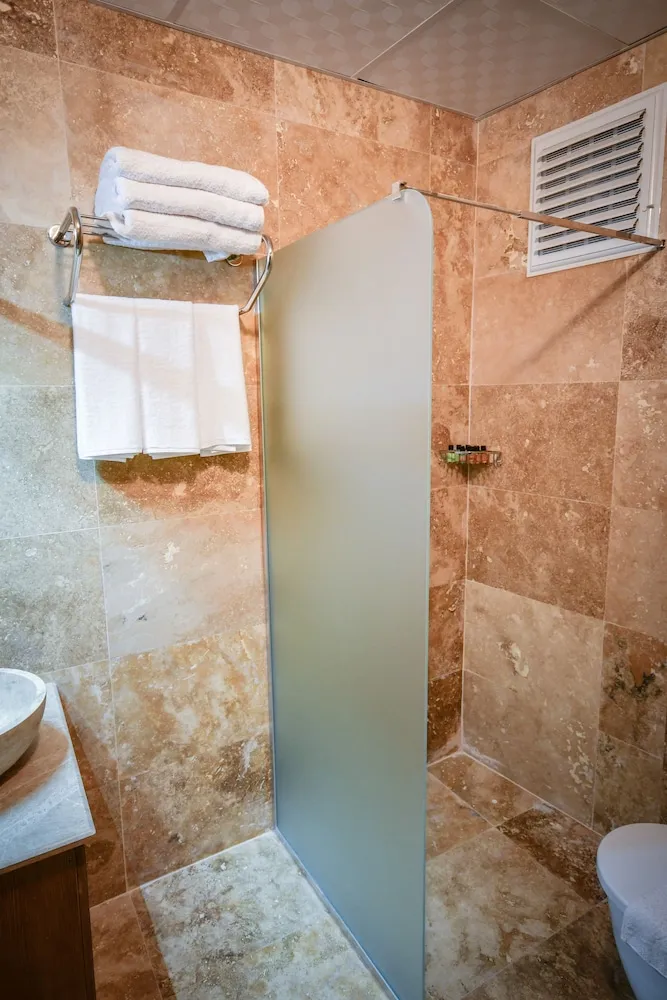 Standard Üç Kişilik Oda