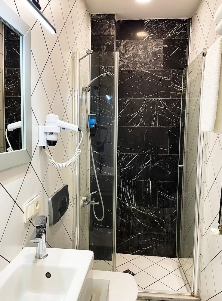 Superior Tek Büyük Yataklı Oda