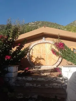 Heredot's House