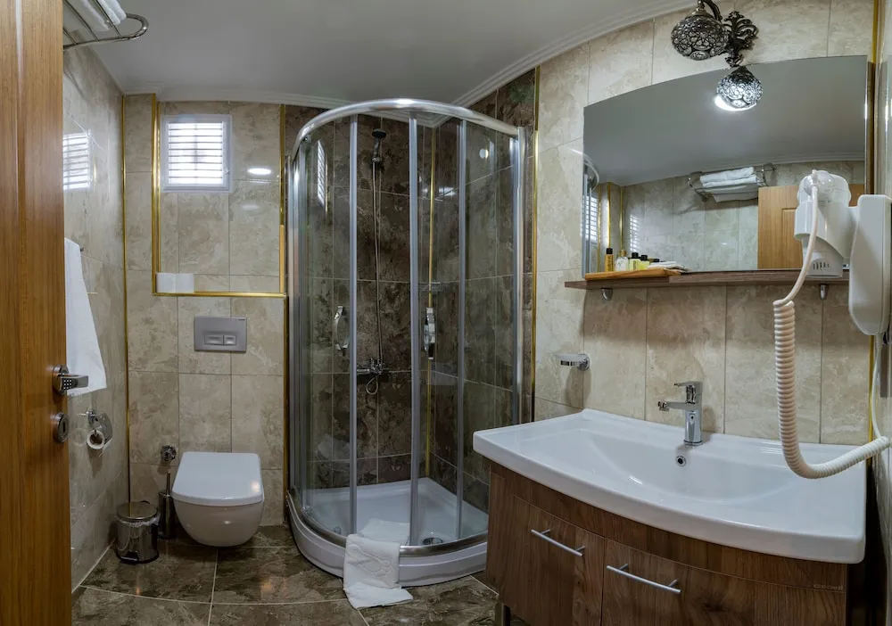 Standard Tek Büyük veya İki Ayrı Yataklı Oda, Deniz Manzaralı