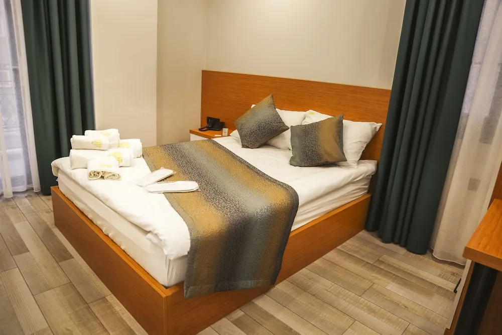 Deluxe Süit, 1 Yatak Odası, Balkon/Veranda, Şehir Manzaralı