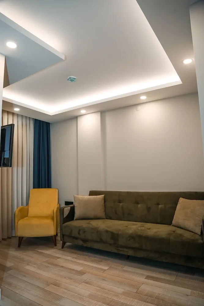 Deluxe Süit, 1 Yatak Odası, Balkon/Veranda, Şehir Manzaralı