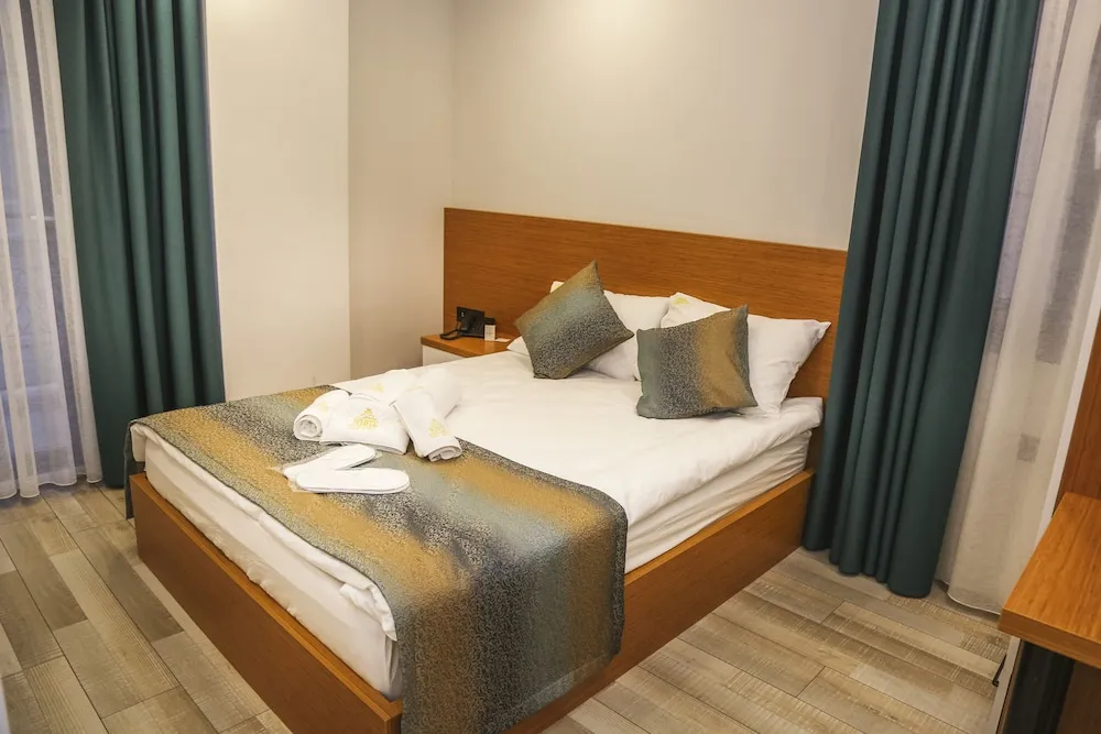 Deluxe Süit, 1 Yatak Odası, Balkon/Veranda, Şehir Manzaralı