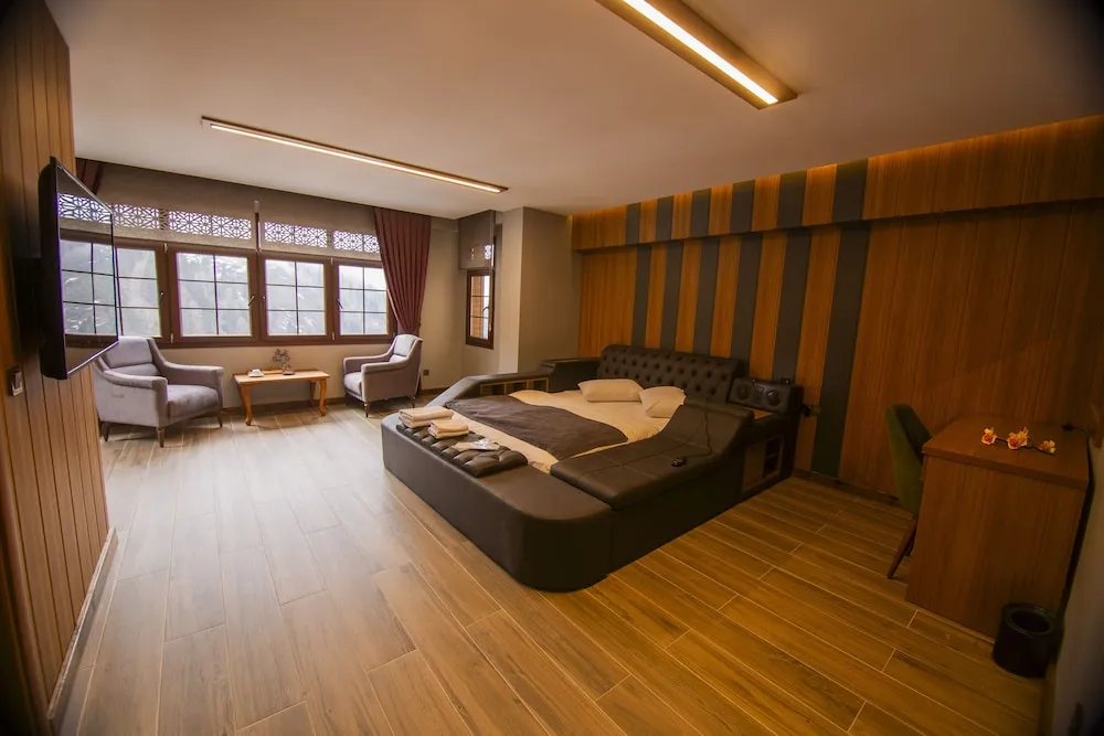 Premium Tek Büyük Yataklı Oda, Sıcak Su Küveti, Dağ Manzaralı