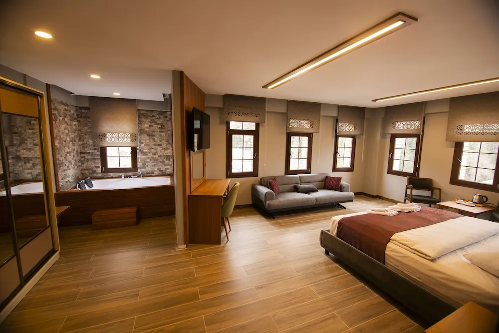 Deluxe Tek Büyük Yataklı Oda, Dağ Manzaralı