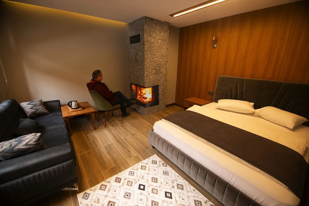 Deluxe Tek Büyük Yataklı Oda, Dağ Manzaralı