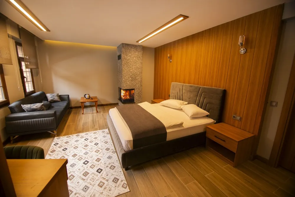 Deluxe Tek Büyük Yataklı Oda, Dağ Manzaralı