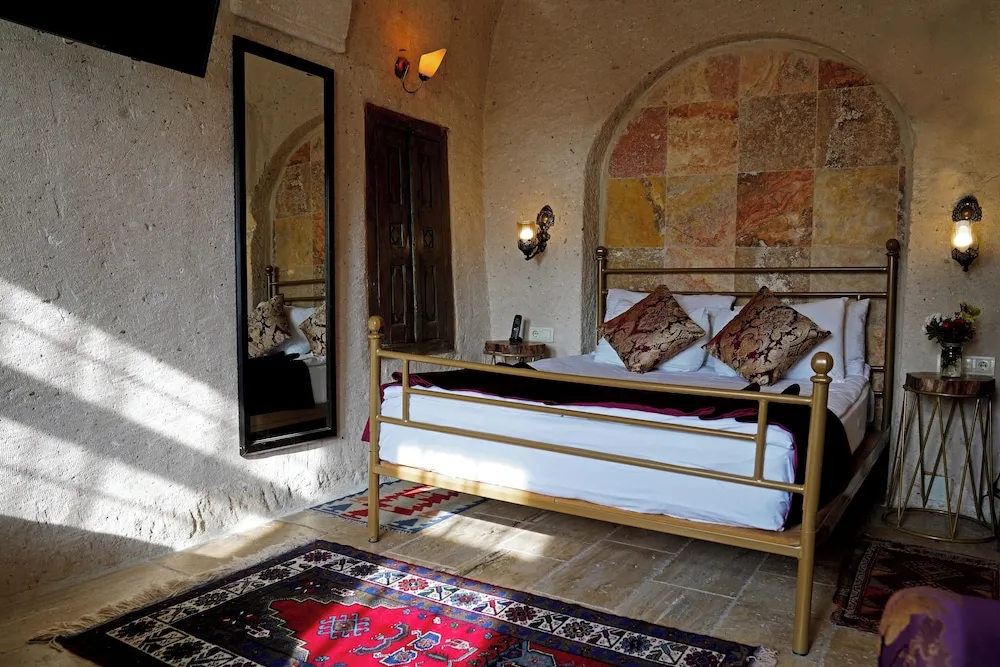 Deluxe Büyük Yataklı Tek Kişilik Oda