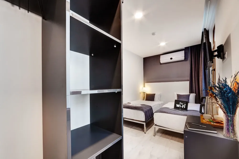 Economy Tek Büyük veya İki Ayrı Yataklı Oda