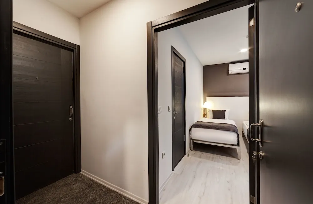 Economy Tek Büyük veya İki Ayrı Yataklı Oda