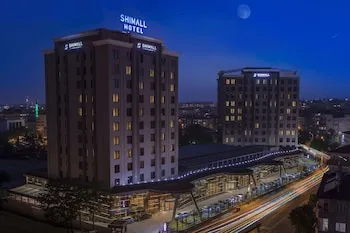 Shimall Deluxe Hotel