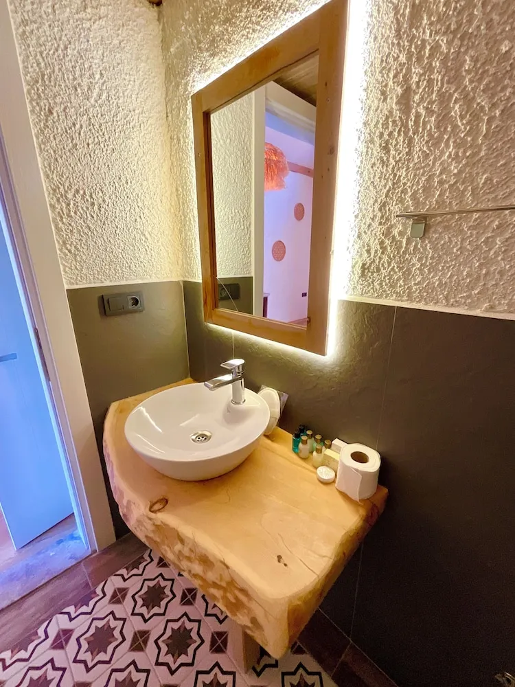 Exclusive Çatı Katı (Loft), 1 En Büyük (King) Boy Yatak, Sigara İçilmez, Dağ Manzaralı