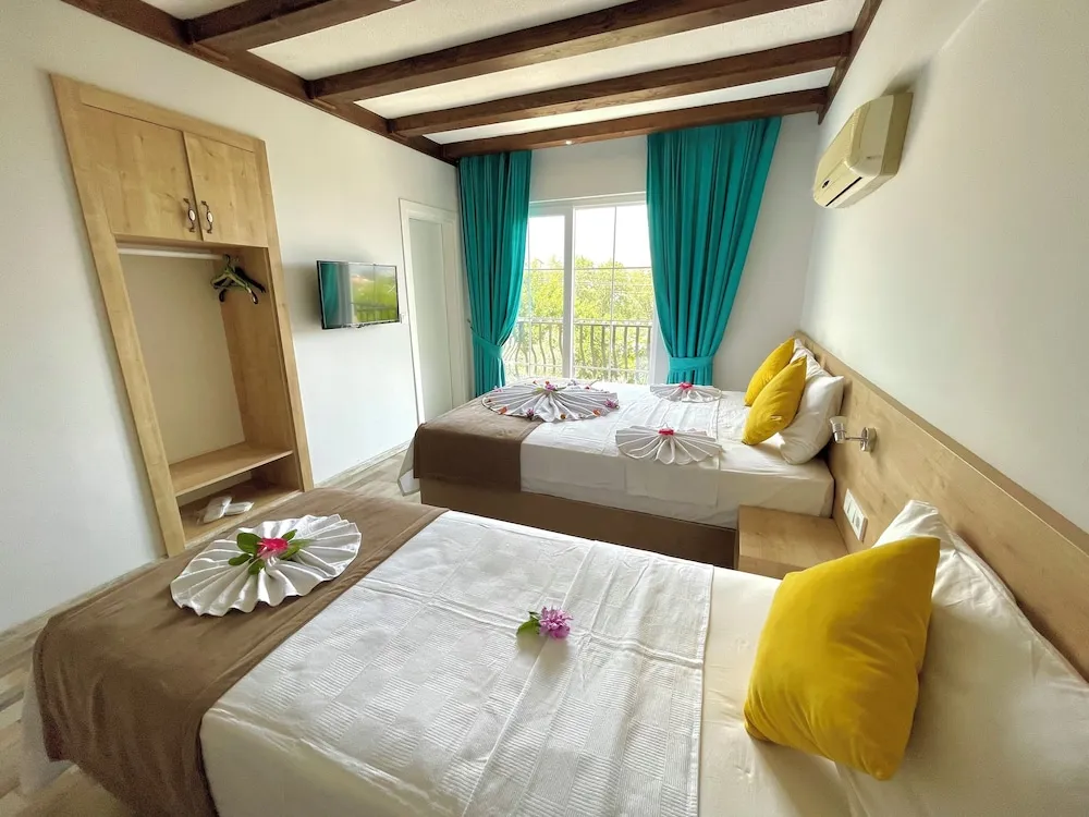 Standard Üç Kişilik Oda