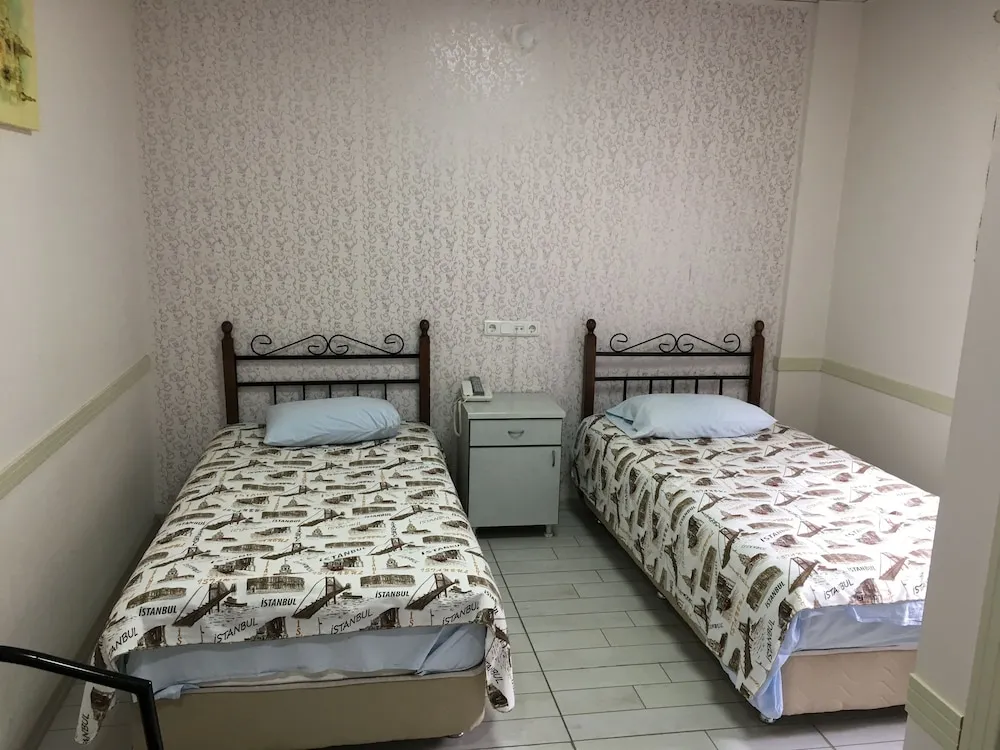 Tek Büyük veya İki Ayrı Yataklı Oda