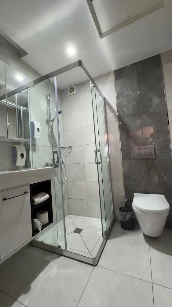 Standard Tek Büyük Yataklı Oda, Bahçe Manzaralı