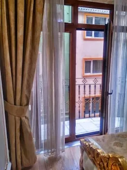 Best Town Hotel