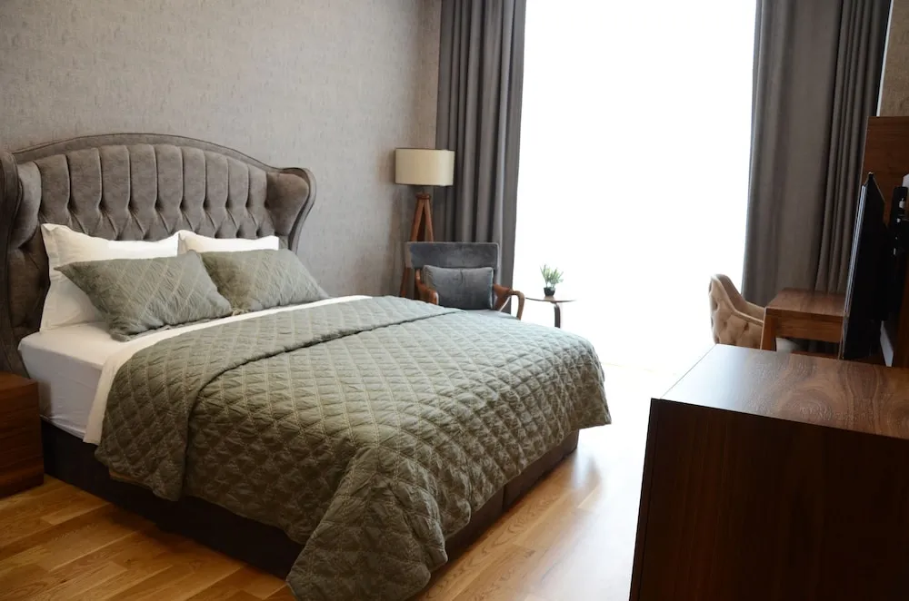 Deluxe Tek Büyük Yataklı Oda