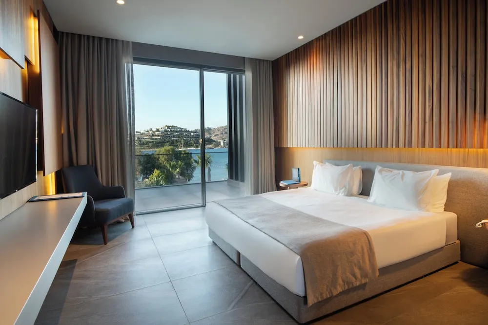 Deluxe Seaview Room with Terrace