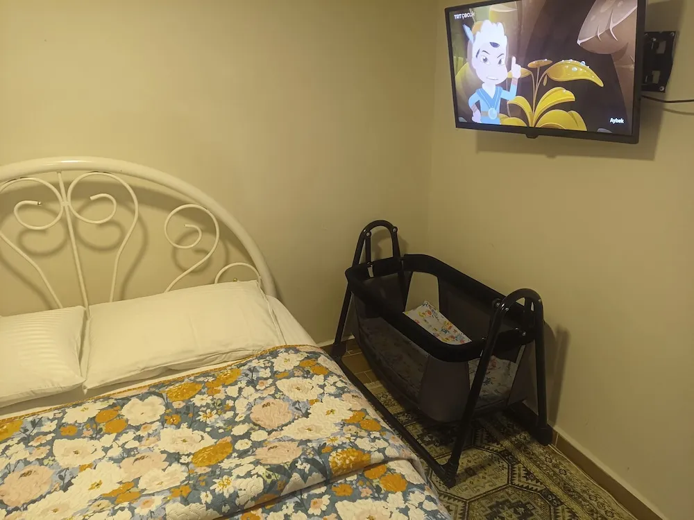 Family Oda, Avlu Manzaralı