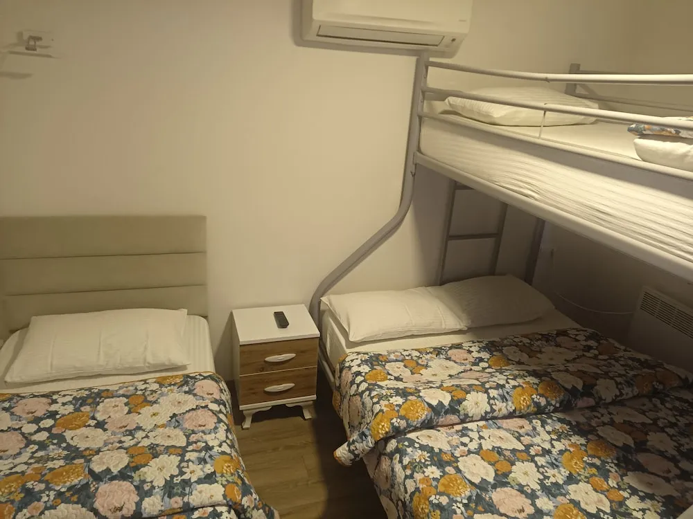 Family Dört Kişilik Oda, Dağ Manzaralı