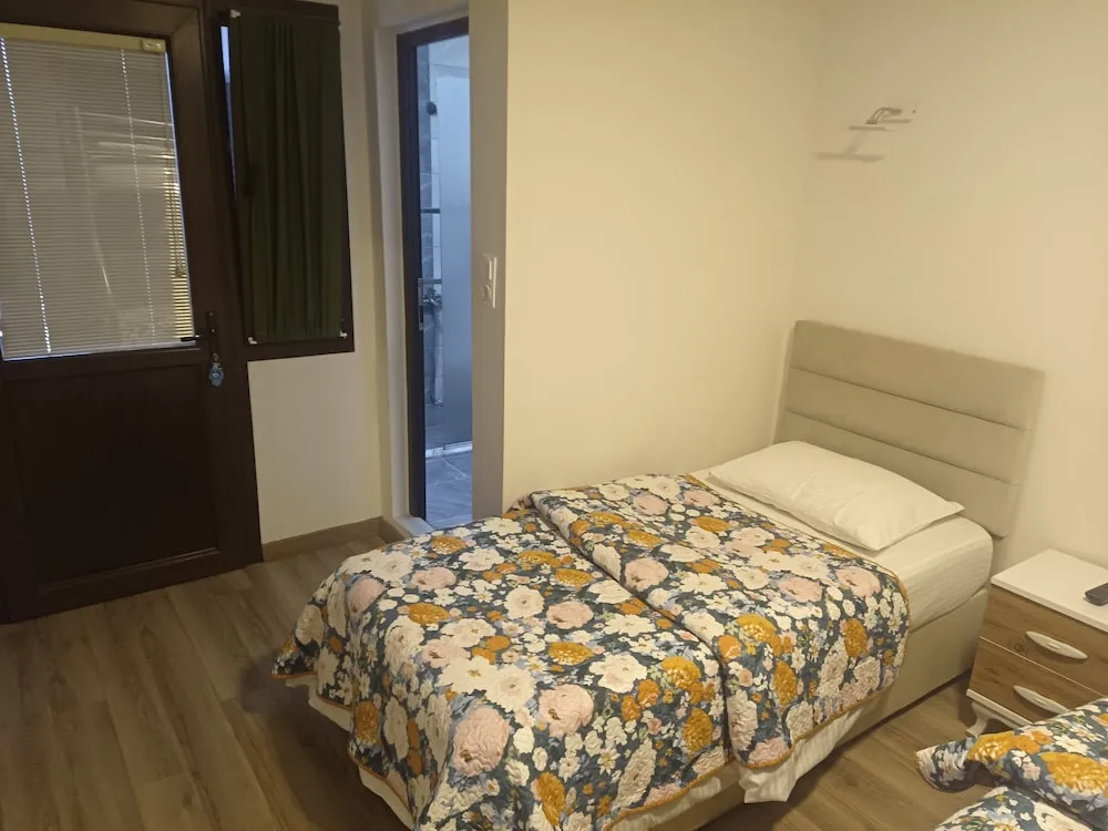 Family Dört Kişilik Oda, Dağ Manzaralı