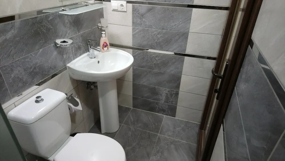 Family Dört Kişilik Oda, Dağ Manzaralı