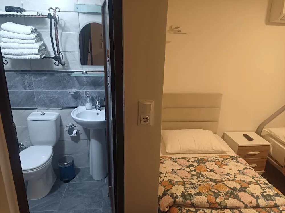 Family Dört Kişilik Oda, Dağ Manzaralı