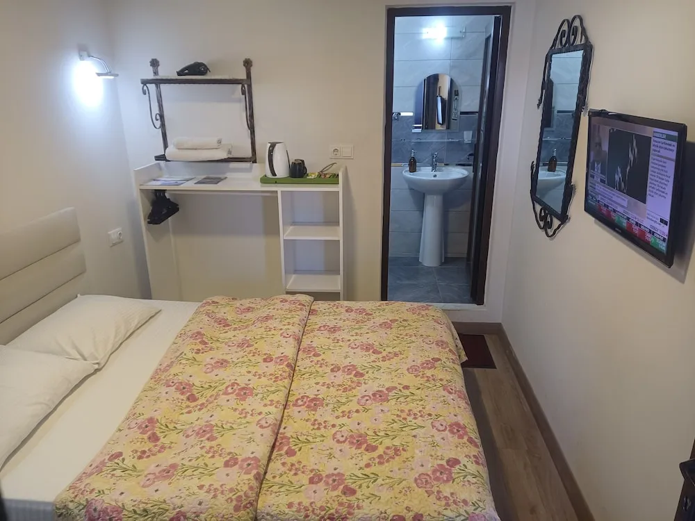 Deluxe Tek Büyük Yataklı Oda, Dağ Manzaralı