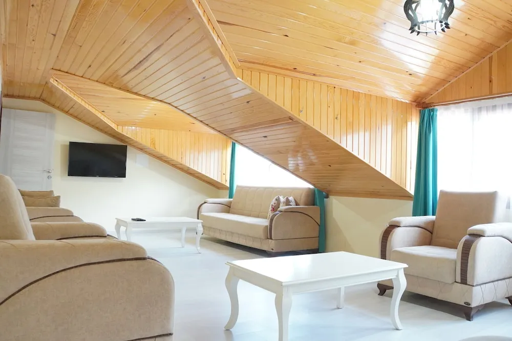 Apart Daire, 3 Yatak Odası, Göl Manzaralı