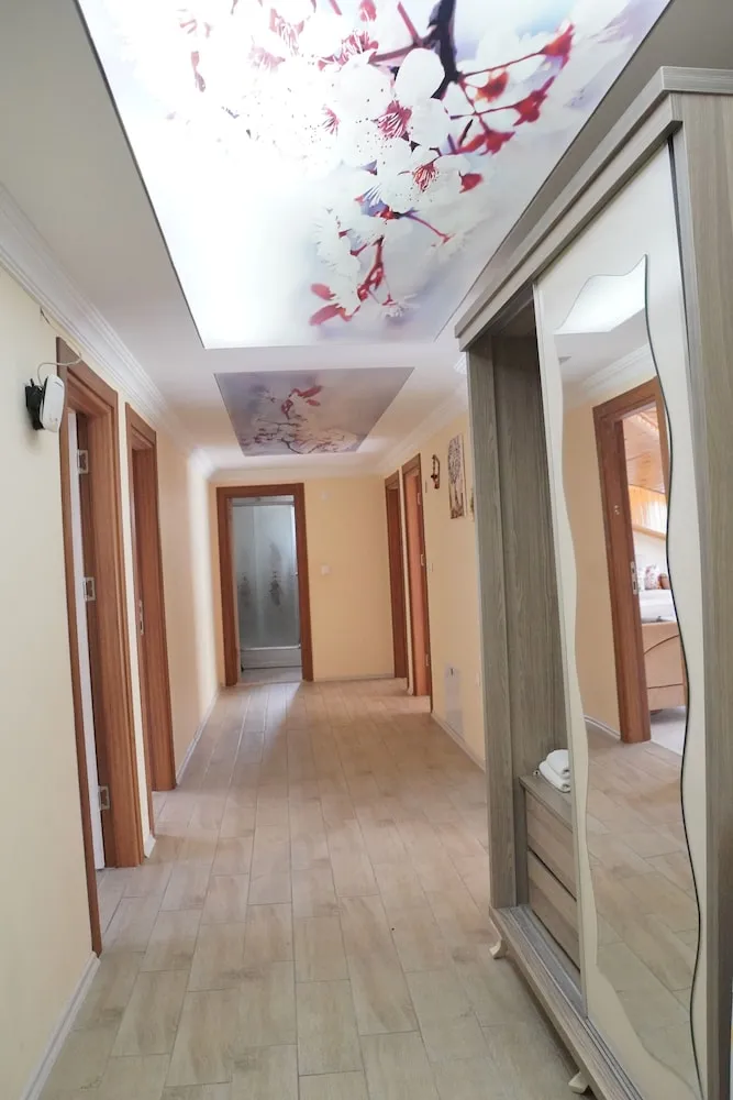 Apart Daire, 3 Yatak Odası, Göl Manzaralı