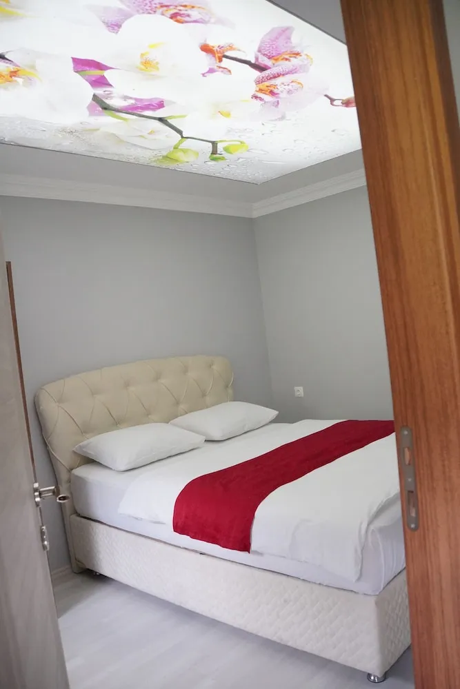 Apart Daire, 1 Yatak Odası, Balkon, Göl Manzaralı