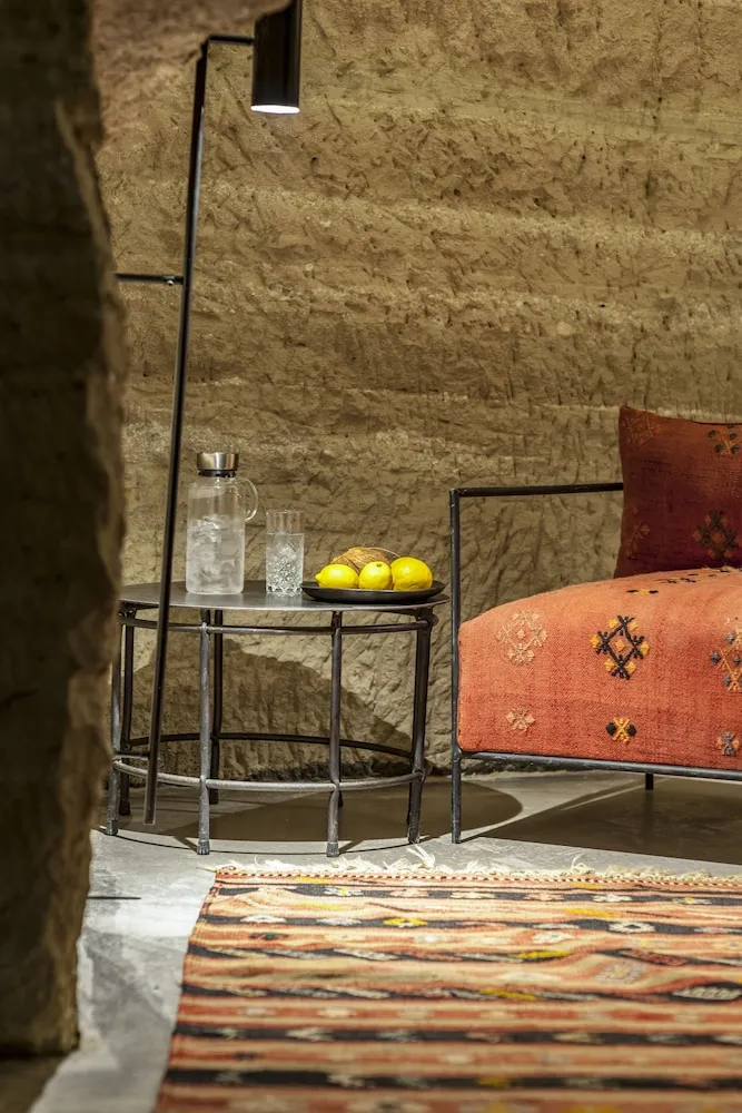 Cave Suite