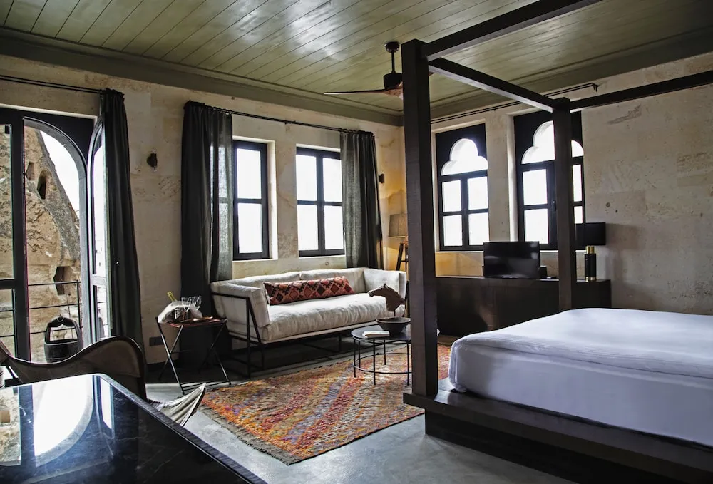 Suite with French Balcony
