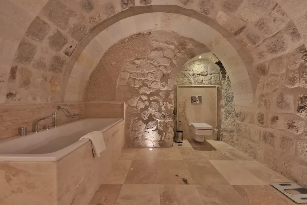 Süit, Sigara İçilmez, Dağ Manzaralı (Cave)
