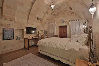 Taru Cave Suites