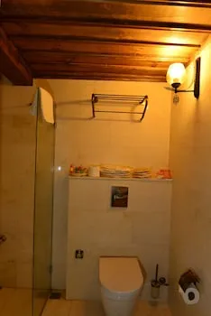 Caftan Cave Suites