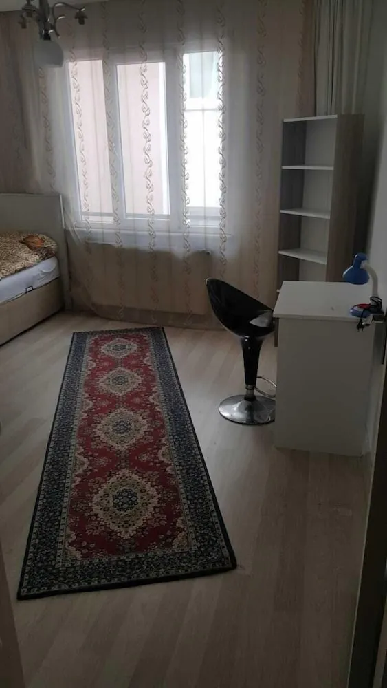 Tek Büyük veya İki Ayrı Yataklı Oda