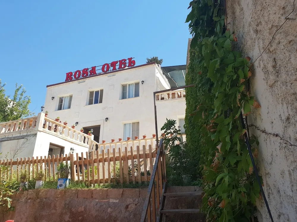 Rosa Otel