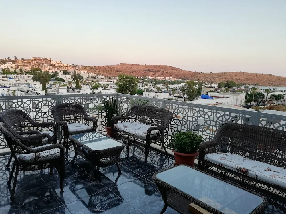 Standard Tek Büyük veya İki Ayrı Yataklı Oda